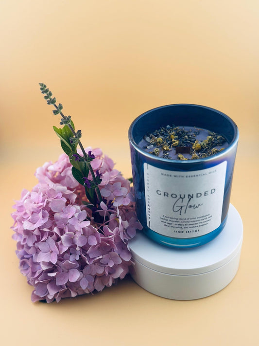 Healing & Renewal Crystal Candle – Amethyst & Moonstone – Eucalyptus & Lavender – Intention Candle for Energy Clearing & Balance